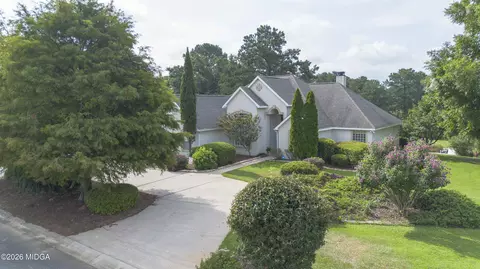 222 Waterford Dr, Bonaire, GA 31005