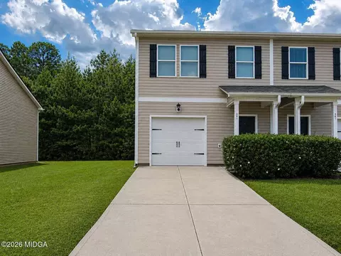 467 Oakwood Dr NW, Milledgeville, GA 31061
