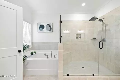 Bath - 3994 Jersey Covington Rd, Covington, GA 30014 photo 2 of 2