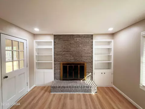 Living - 742 Garr Rd, Jackson, GA 30233 photo 3 of 3