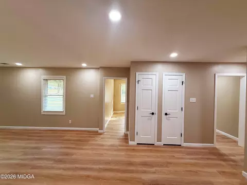 Living - 742 Garr Rd, Jackson, GA 30233 photo 1 of 3