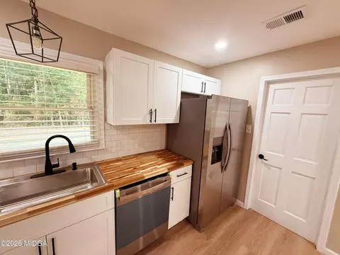 Kitchen - 742 Garr Rd, Jackson, GA 30233 photo 3 of 3