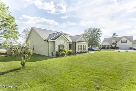 Exterior - 101 Lynn Wright Dr, Perry, GA 31069 photo 3 of 9
