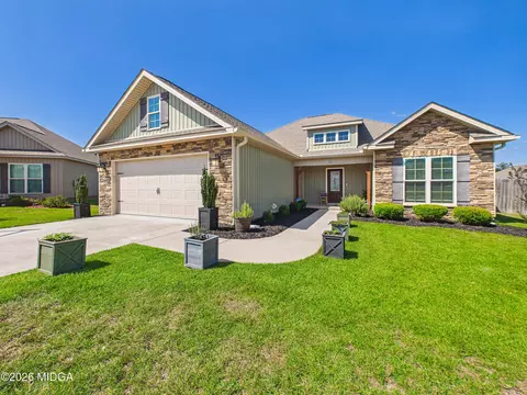 106 Huxley Ter, Bonaire, GA 31005