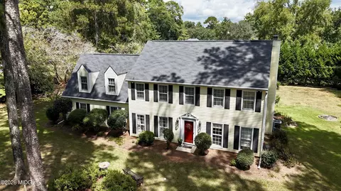 5369 Rivoli Dr, Macon, GA 31210