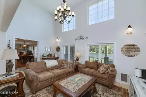 Living - 253 Scout Island Rd, Jackson, GA 30233 photo 2 of 2
