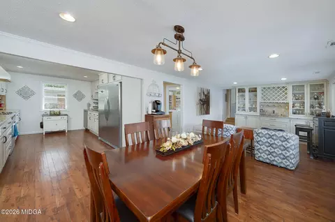 Dining - 253 Scout Island Rd, Jackson, GA 30233 photo 1 of 4