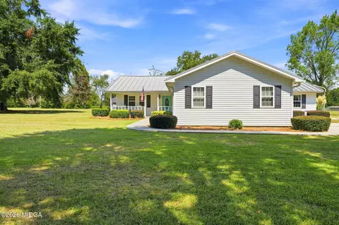 100 Old Hickory Rd, Byron, GA 31008
