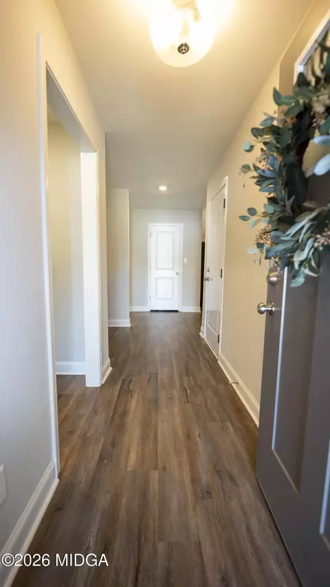 Entry Way - 114 Red Tail Cir, Byron, GA 31008 photo 1 of 3