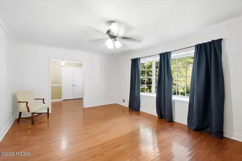 Living - 4895 Guerry Dr, Macon, GA 31210 photo 3 of 6