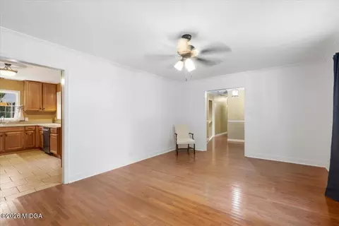 Living - 4895 Guerry Dr, Macon, GA 31210 photo 4 of 6