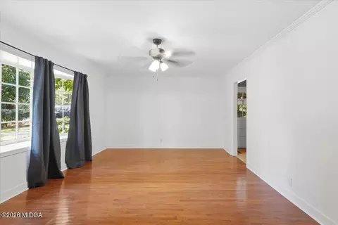 Living - 4895 Guerry Dr, Macon, GA 31210 photo 2 of 6