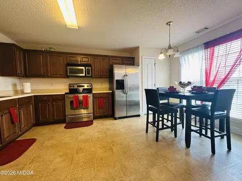 Kitchen - 105 Ritz Ln, Perry, GA 31069 photo 2 of 2