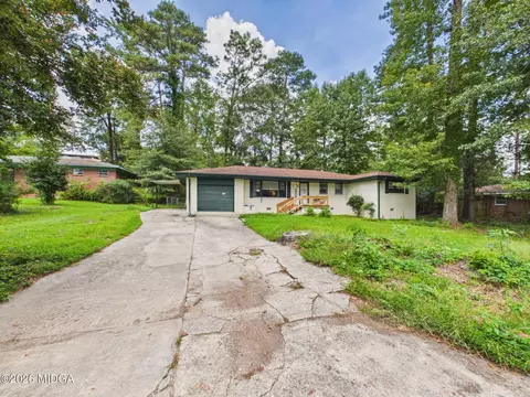 Exterior - 103 Morningside Dr, Warner Robins, GA 31088 photo 3 of 4