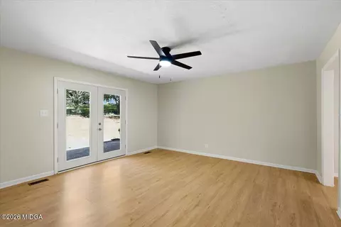 Living - 110 Connie Dr, Macon, GA 31211 photo 5 of 5
