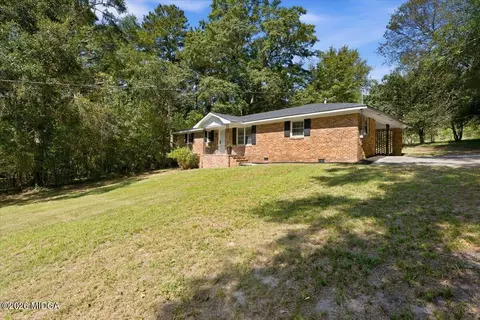 Exterior - 110 Connie Dr, Macon, GA 31211 photo 2 of 5