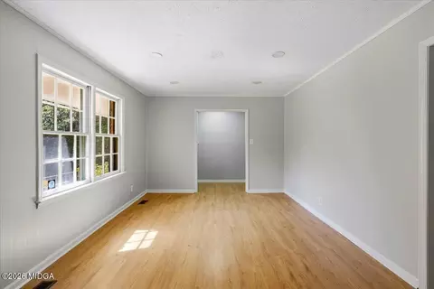 Living - 110 Connie Dr, Macon, GA 31211 photo 1 of 5
