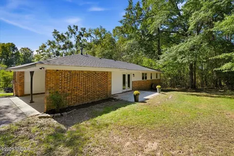 Exterior - 110 Connie Dr, Macon, GA 31211 photo 3 of 5