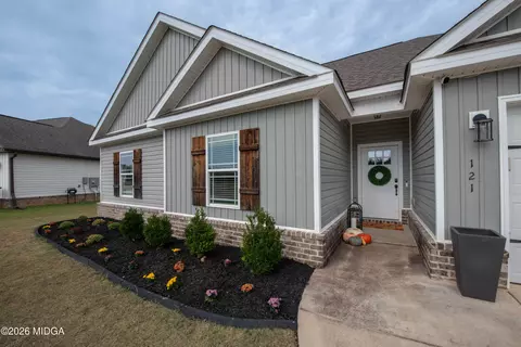Exterior - 121 Locks Heath Ct, Perry, GA 31069 photo 4 of 10
