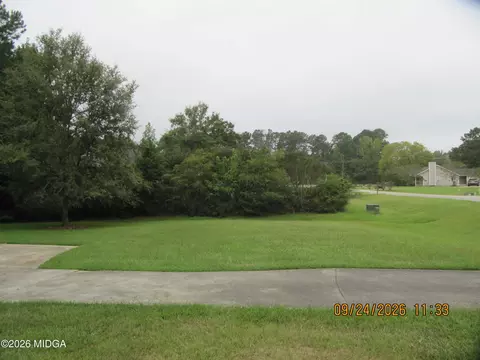 Exterior - 116 Royal Ln, Gray, GA 31032 photo 9 of 10