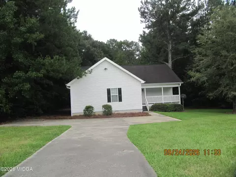 Exterior - 116 Royal Ln, Gray, GA 31032 photo 7 of 10