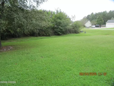 Exterior - 116 Royal Ln, Gray, GA 31032 photo 10 of 10