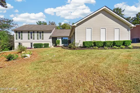6831 Leslie Ln, Macon, GA 31220