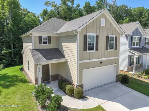 408 Paulownia Cir, Mcdonough, GA 30253