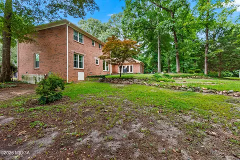 Exterior - 107 Springtime Dr, Warner Robins, GA 31088 photo 9 of 14