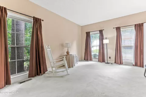Living - 107 Springtime Dr, Warner Robins, GA 31088 photo 1 of 5