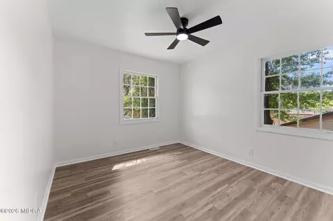 Bedroom - 106 Woodridge Dr, Warner Robins, GA 31088 photo 4 of 9