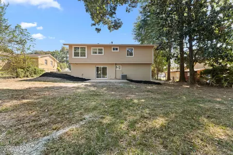 Exterior - 106 Woodridge Dr, Warner Robins, GA 31088 photo 4 of 6