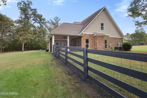 Exterior - 192 Jackson Dr, Forsyth, GA 31029 photo 9 of 9