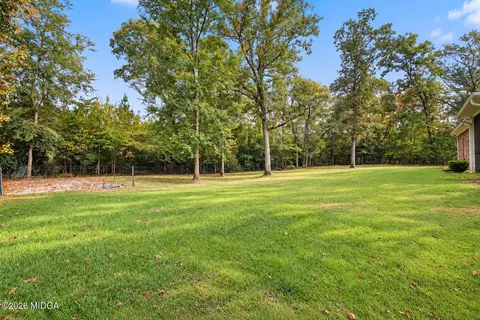 Exterior - 192 Jackson Dr, Forsyth, GA 31029 photo 6 of 7