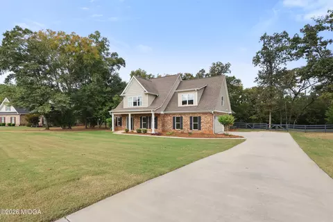 192 Jackson Dr, Forsyth, GA 31029