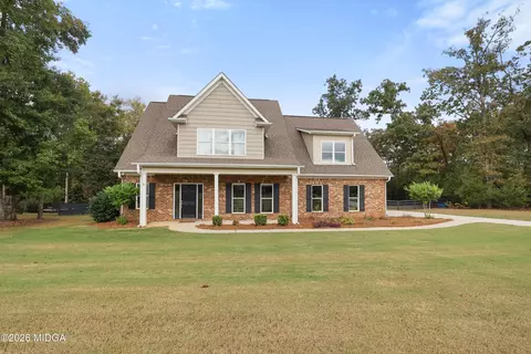 Exterior - 192 Jackson Dr, Forsyth, GA 31029 photo 2 of 9