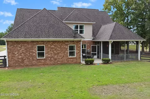 Exterior - 192 Jackson Dr, Forsyth, GA 31029 photo 4 of 9