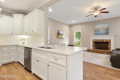 Kitchen - 192 Jackson Dr, Forsyth, GA 31029 photo 5 of 5