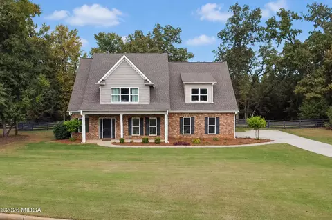Exterior - 192 Jackson Dr, Forsyth, GA 31029 photo 5 of 9