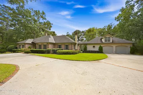7560 Whittle Rd, Macon, GA 31220