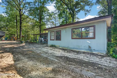 Exterior - 881 King Rd, Gordon, GA 31031 photo 3 of 6