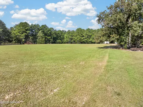 Exterior - 881 King Rd, Gordon, GA 31031 photo 1 of 6