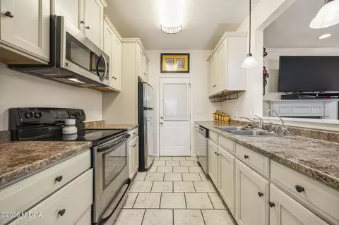 Kitchen - 358 Cypress Dr, Gray, GA 31032 photo 1 of 2