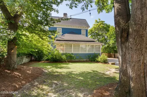 Exterior - 987 Highland Ter, Macon, GA 31201 photo 10 of 11
