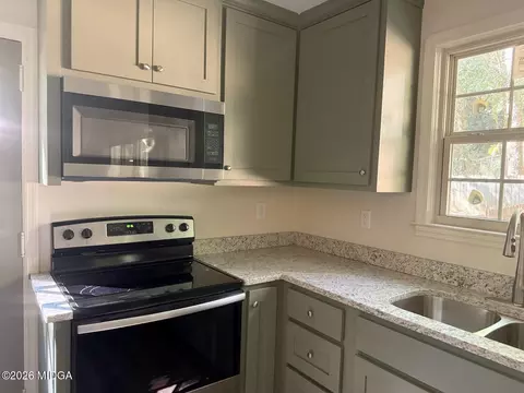 Kitchen - 560 Eldorado Dr, Macon, GA 31204 photo 1 of 1