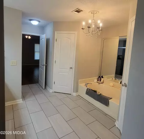 Entry Way - 319 Silver Cir, Warner Robins, GA 31093 photo 1 of 1