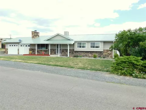 195 NE 4th St, Cedaredge, CO 81413 photo 1