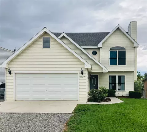 1433 Bluff St, Delta, CO 81416 photo 1