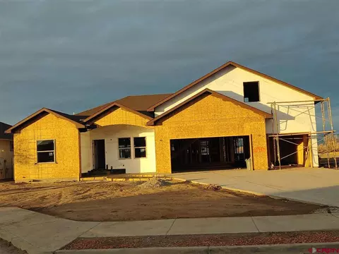 1749 E 7th St, Delta, CO 81416 photo 1