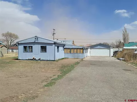 690 S Hurt St, Center, CO 81125 photo 1